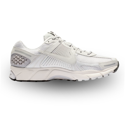 Nike Zoom Vomero 5 'Triple White'