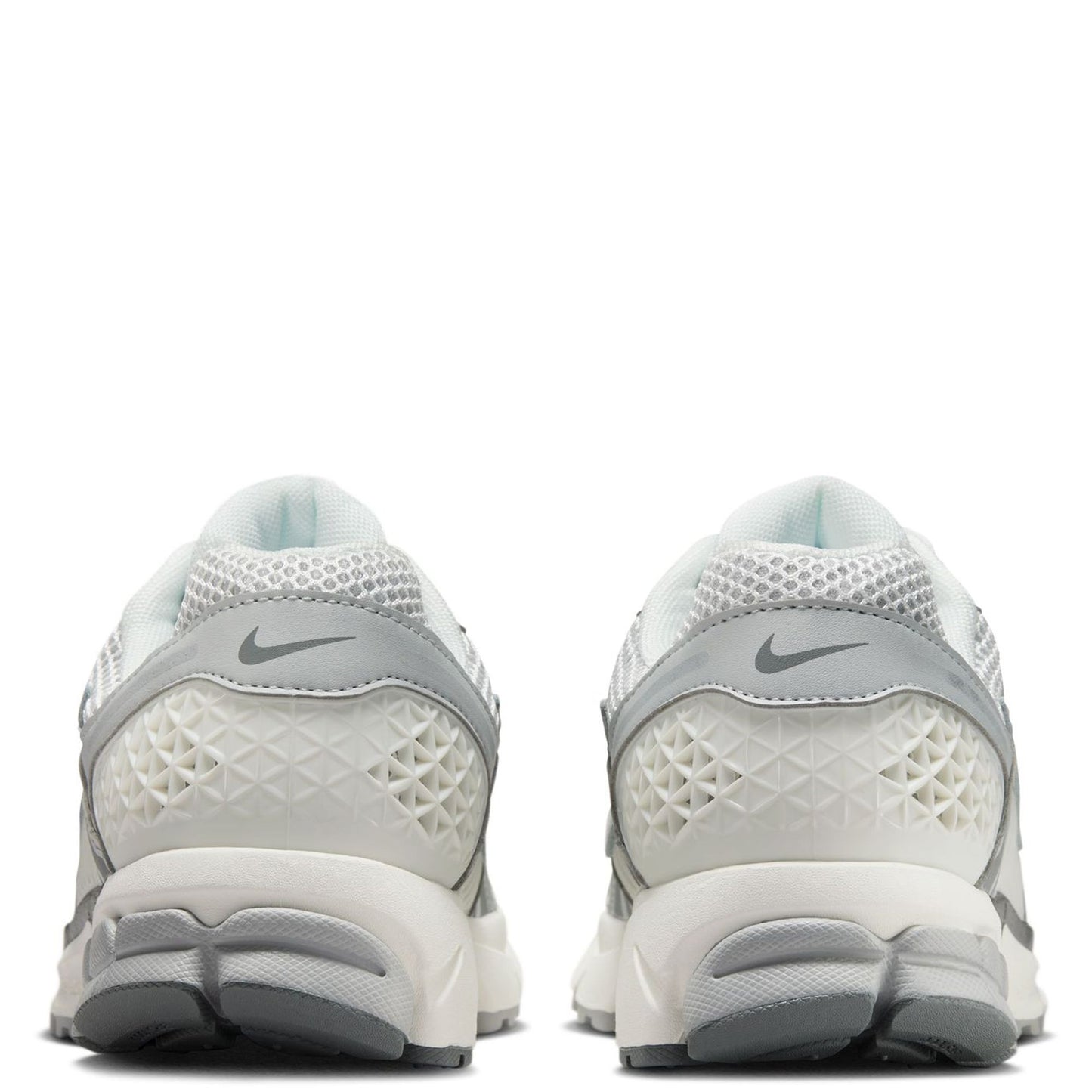 Nike Zoom Vomero 'Summit white/Metallic Silver'