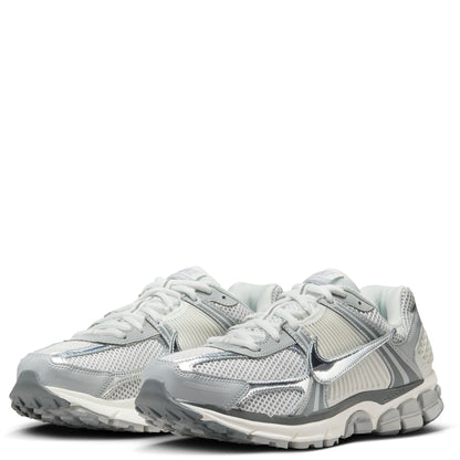 Nike Zoom Vomero 'Summit white/Metallic Silver'